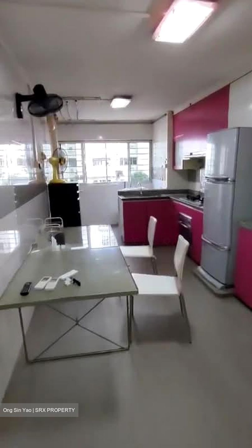 Blk 110 Kebun Baru Heights (Ang Mo Kio), HDB 3 Rooms #538762361